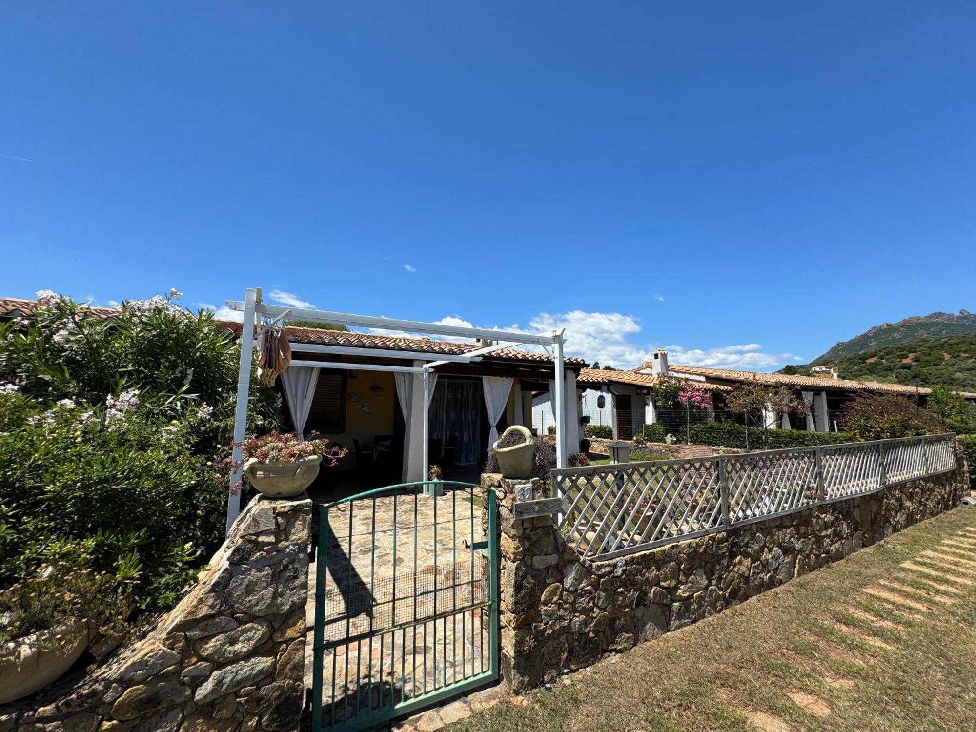 Casa Vacanze Con Piscina E Vista Mare Esclusiva Per Coppie E Famiglie, Relax E Tranquillita Tertenia Ngoại thất bức ảnh
